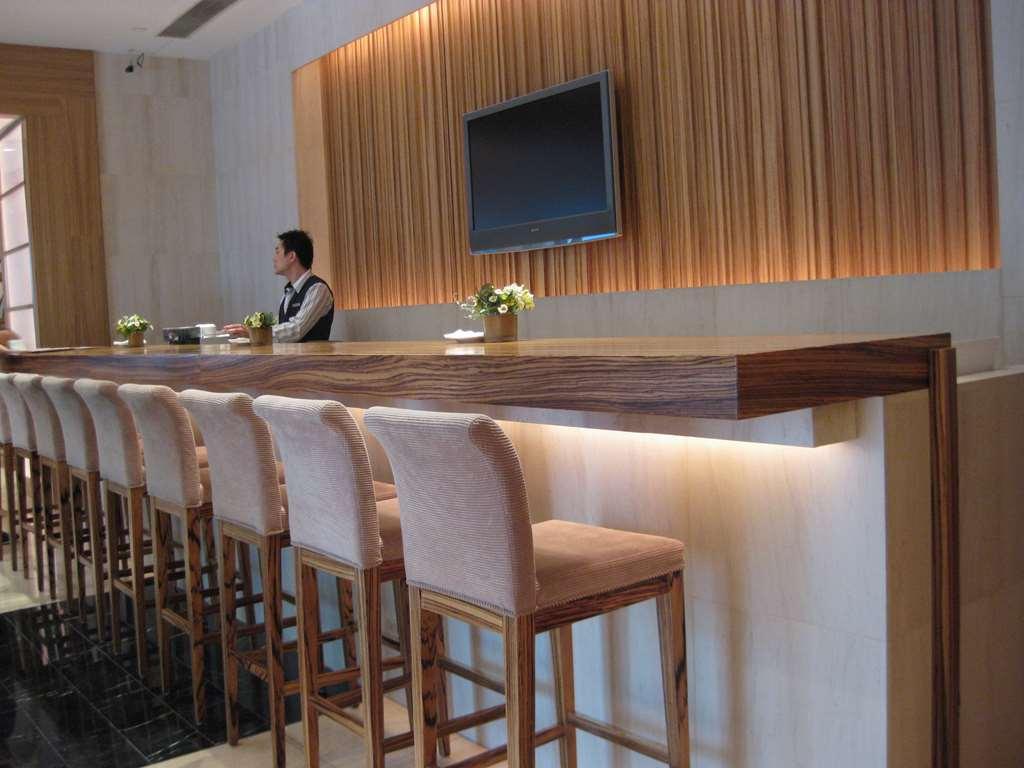 فندق غلوستر لَك كووك هونغ كونغ المطعم الصورة